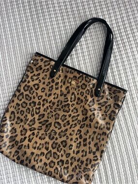 HANDBAGS▪️Lauren Ralph Lauren Leopard-Print Tote with Black Patent Handles
